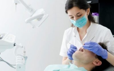 What Services Do Cosmetic Dentists Perform?