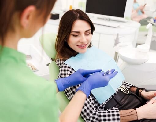 Dentists Adding Veneers