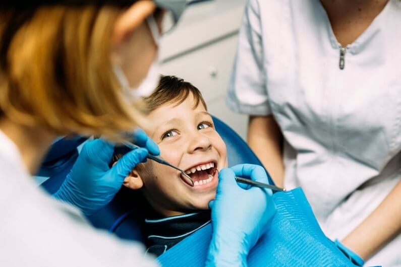 Taking Your Kids to the Dentist (A Parent’s Guide)